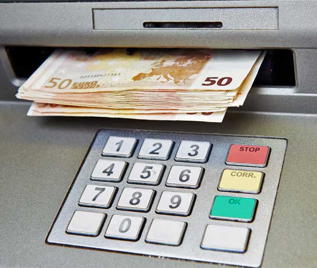 Weet u hoeveel geld je per dag uit de geldautomaat mag halen in Spanje?