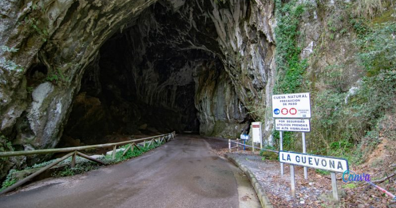 Dit dorp in Asturië is alleen via een grot te bereiken